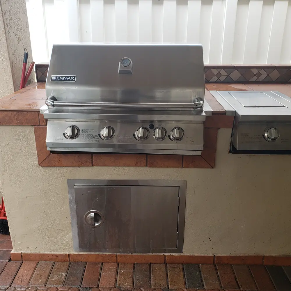 Brick-counter grill revival — after